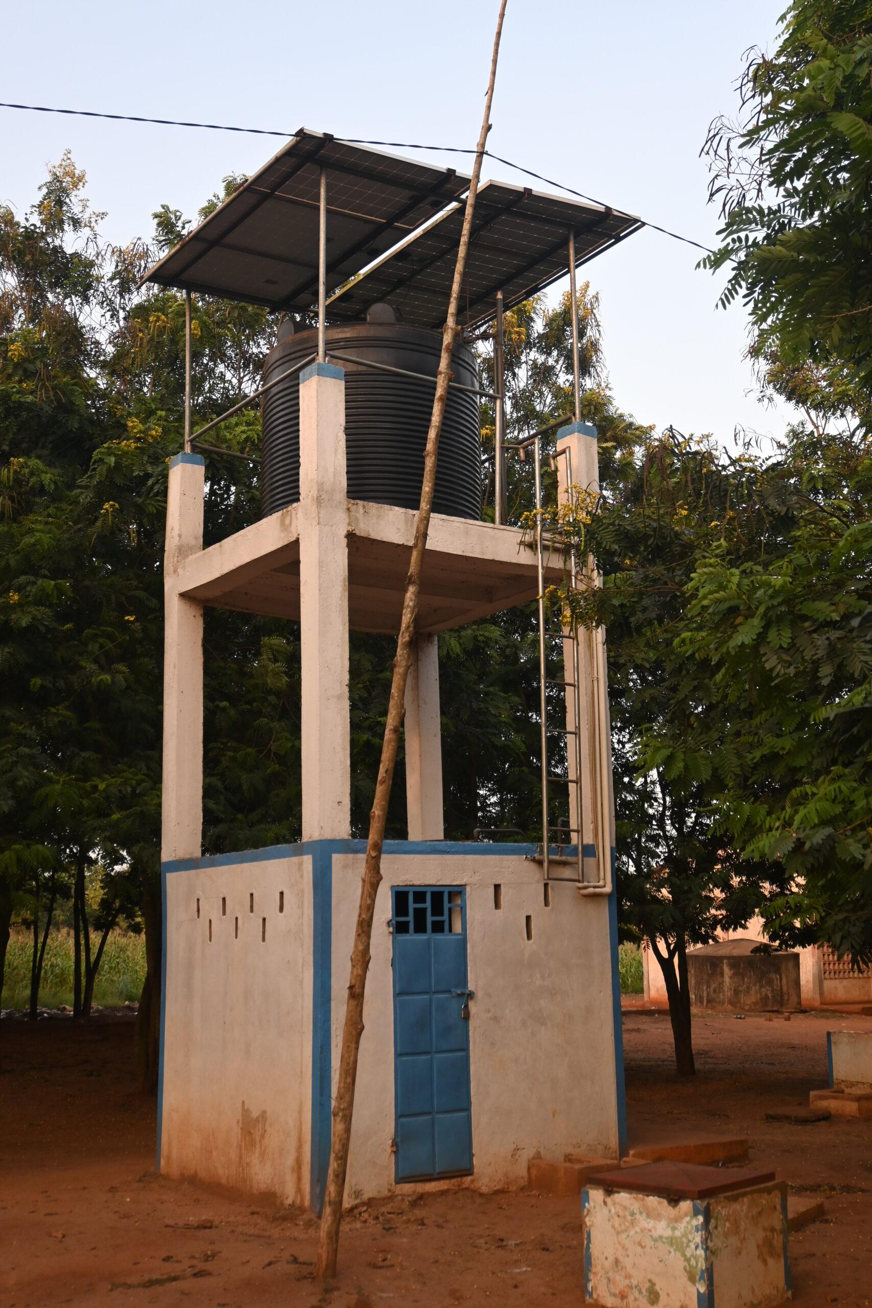 « Action<br />
Espoir Eau Rugby »